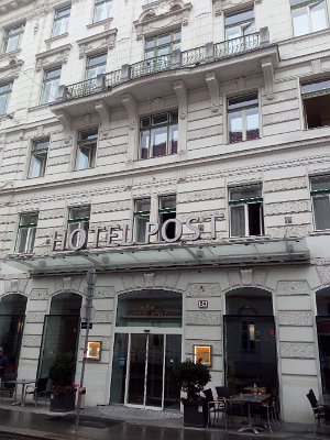10. Hotel Post